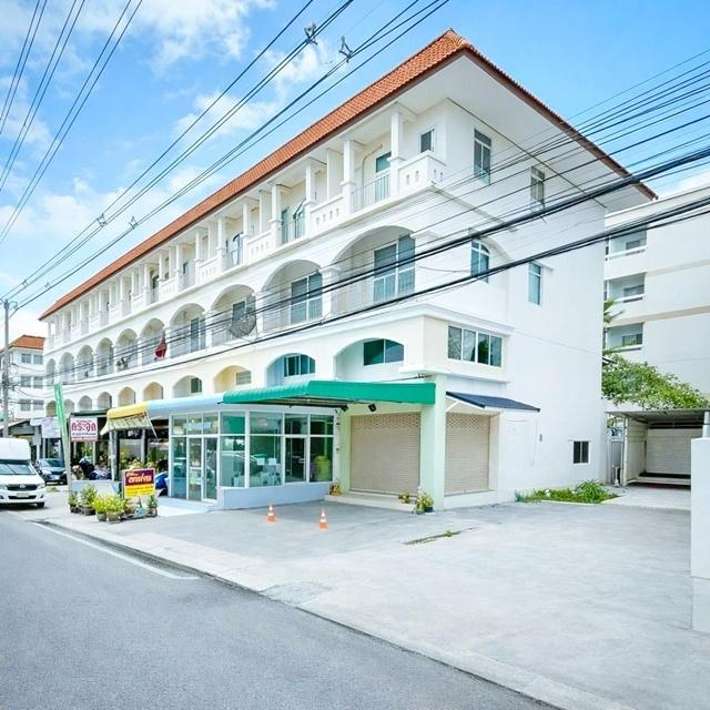 รพ.วิภาราม อมตะนคร 2 กม. นิคมอมตะนคร 500 ม. ปั้มบางจาก อาคารพาณิชย์ 4 ชั้น 3 นอน 1 น้ำ 352 ตร.ม.ทำเลศักยภาพเฟส 4 7