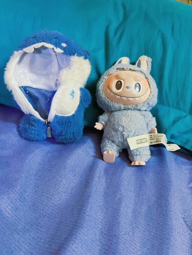 ตุ๊กตาลาบูบู้ พร้อมเสื้อ