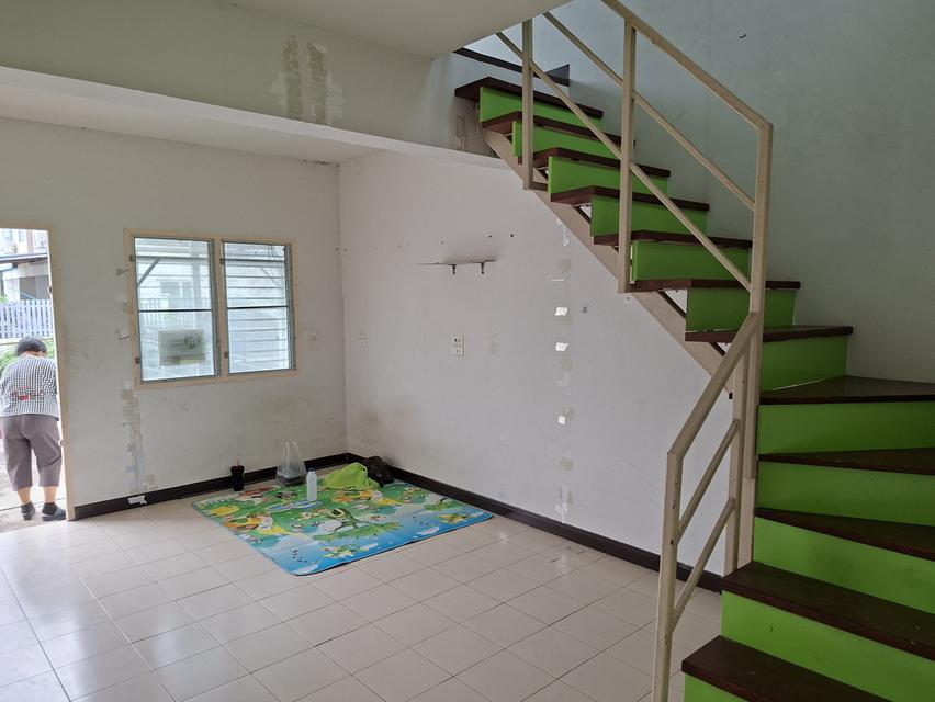 ขายบ้านเอื้ออาทรรังสิต คลอง10 ทั้งสดและผ่อน 9