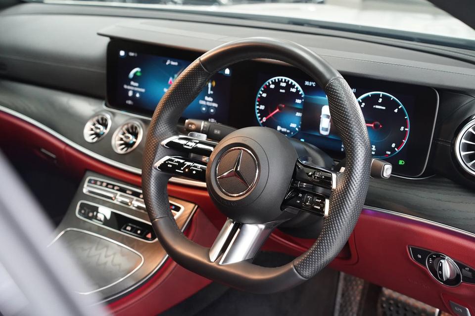 Mercedes-Benz CLS220d AMG Premium Facelift ปี 2024 สีขาว รูปย่อยที่ 3