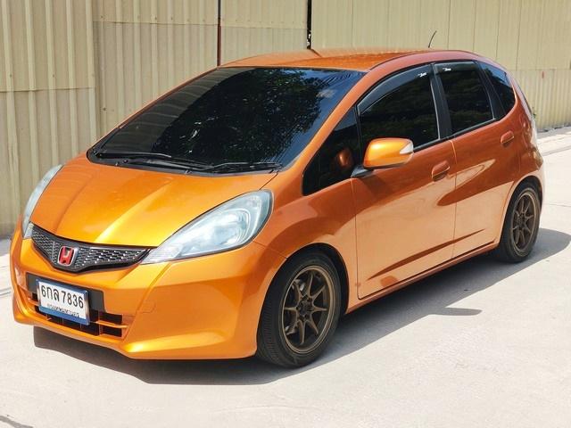 HONDA JAZZ GE 1.5 SV AUTO (Top)ปี 2011 รถสวย ไมล์ 124,xxx Km. ขายถูก T.086-527-9533 1