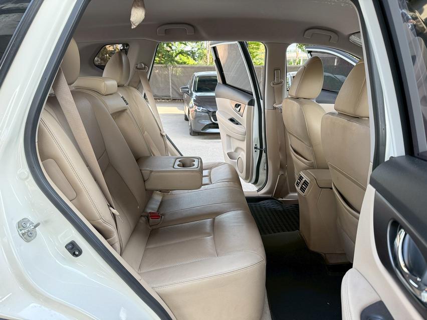 🔥ฟรีดาวน์ รถสวยมือเดียว น๊อตไม่ขยับ  Nissan X-Trail 2.0 E Hybrid AT ปี 2017 17