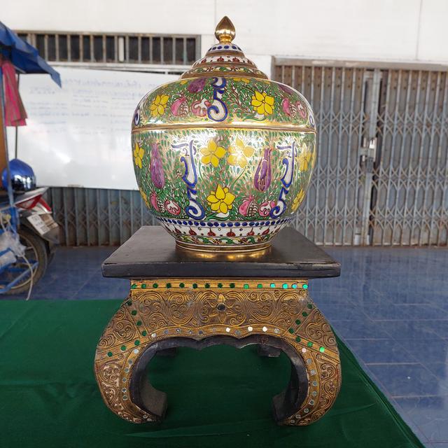 เครื่องลายครามเก่าแบบโบราณ