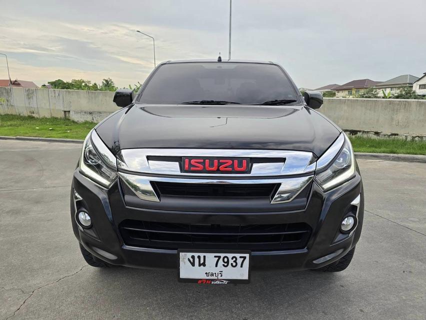 Isuzu Dmax Cab4 1.9Z Hilander ปี 2018  เจ้าของเดียว  4