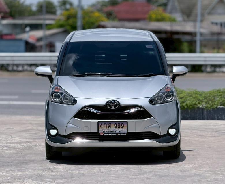 Toyota Sienta 1.5G ปี20 รูปย่อยที่ 2