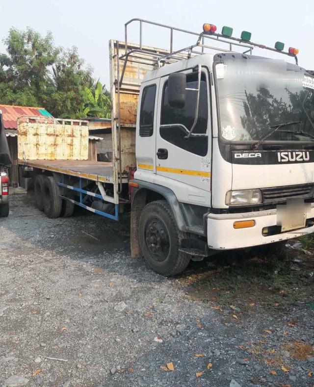 Isuzu Deca รถสิบล้อพื้นเรียบ มือ 2