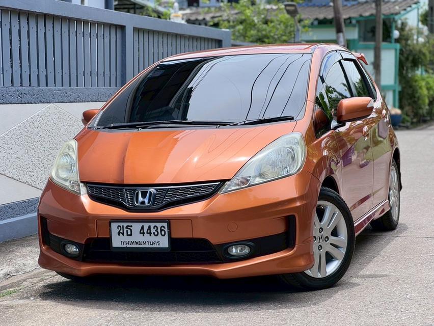 HONDA JAZZ 1.5SV TOP MC แล้ว HATCH BACK 5 ประตู ปี 2012 รถบ้านมือเดียว สภาพดี 2