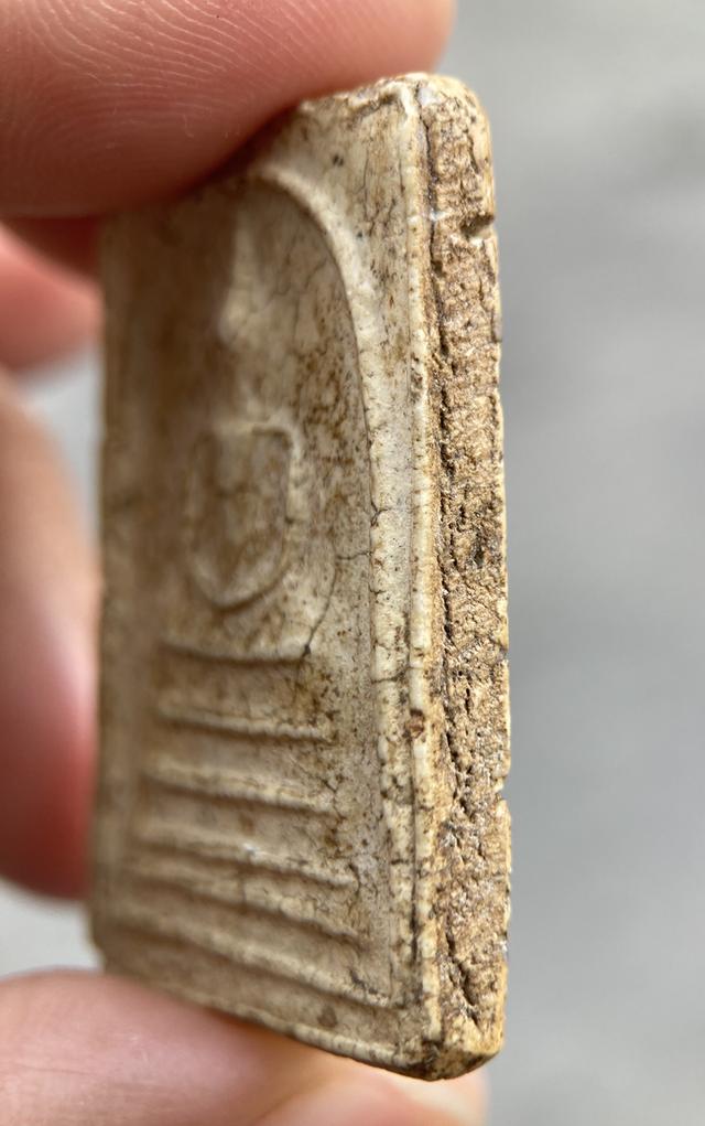 พระสมเด็จบางขุนพรหมพิมพ์เส้นด้าย สภาพสมบูรณ์