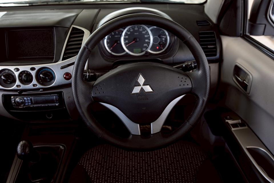 Mitsubishi Triton PLUS MEGA CAB 2.5 GLX เกียร์ธรรมดา ปี 2012 สีขาว 14