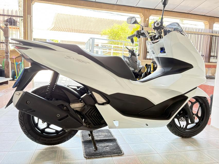 PCX160 โฉม2023 รถมือเดียว สมุดคู่มือครบ เจ้าของดูแลดี สภาพใสกริ๊บ ชุดสีสวย เครื่องเดิม เอกสารครบ ลองขับได้ วิ่ง6000 ปี66 6