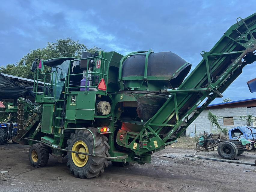 รดตัดอ้อย จอร์นเดียร์ CH570 2