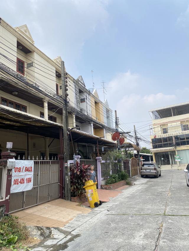 Townhouse for sale 3 floor Sukhumvit Road soi 77 1