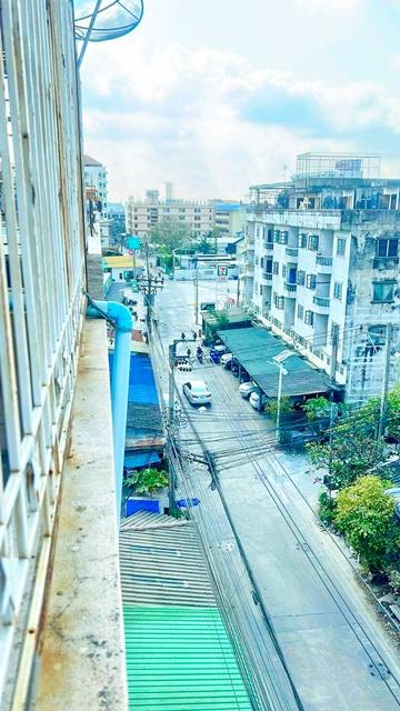 ฟู้ดแลนด์ ศรีนครินทร์ 350ม. บางจาก ใกล้MRT ศรีแบริ่ง 900 ม.อาคารพาณิชย์ 4.5 ชั้น 4 นอน 4 น้ำ 20 ตร.ว.350 ตร.ม. 6