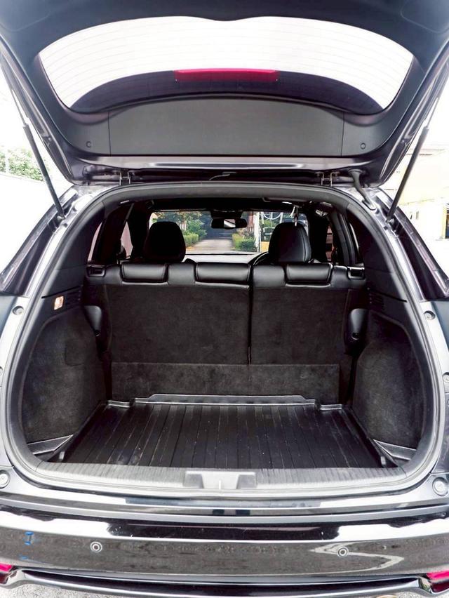 Honda HRV 1.8 RS เกียร์ Auto สีเทา ตัวTop ปี 2018 (MNC) 20