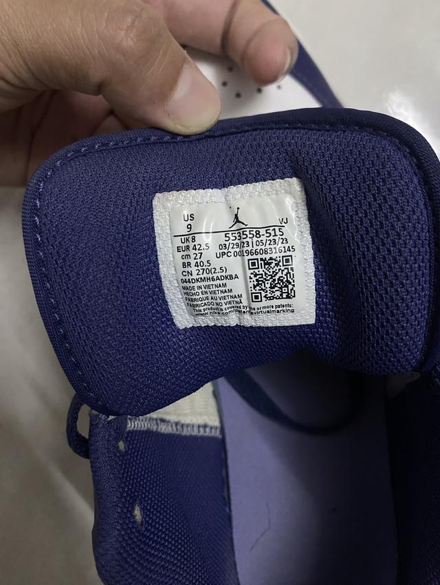 Nike Air Jordan 1 Low รูปที่ 3