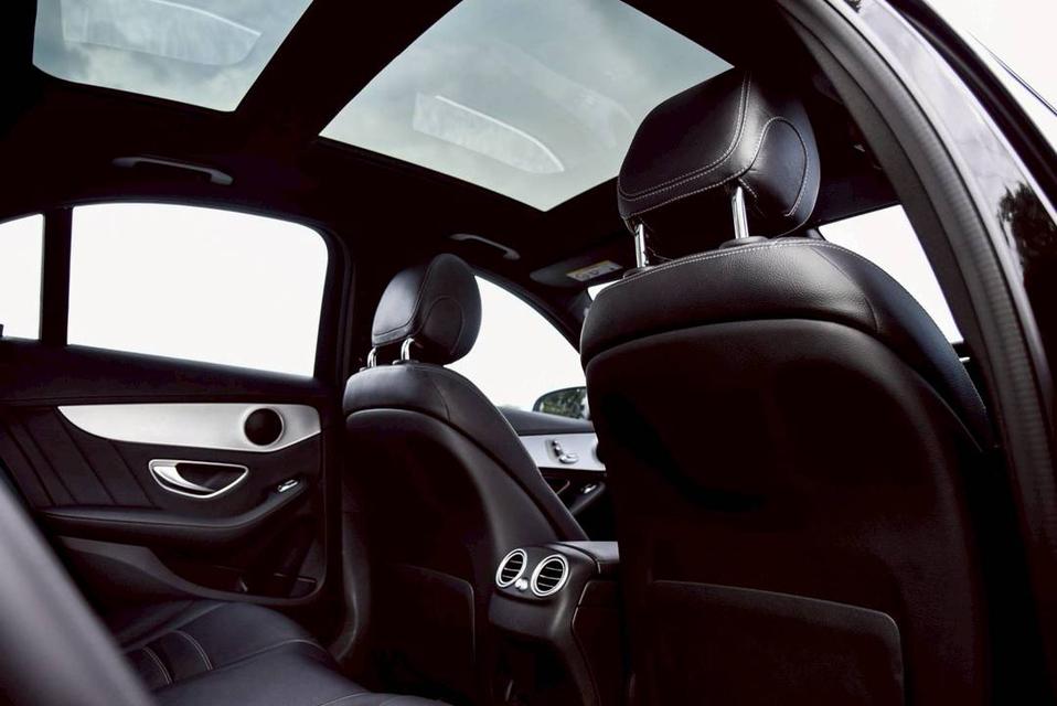 Mercedes Benz C300 AMG BlueTec Hybrid 13
