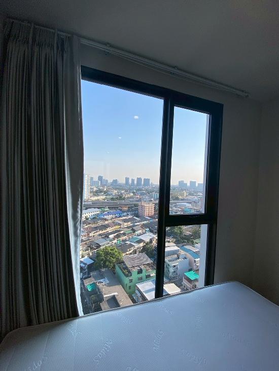 เช่าถูก 15,000 บาท ** 1 Bed (PLUS) ** เดอะ ไพรเวซี่ ท่าพระ อินเตอร์เชนจ์ ** ติดรถไฟฟ้า แยกท่าพระ ** 088-398-3835 MR.BOAT 15