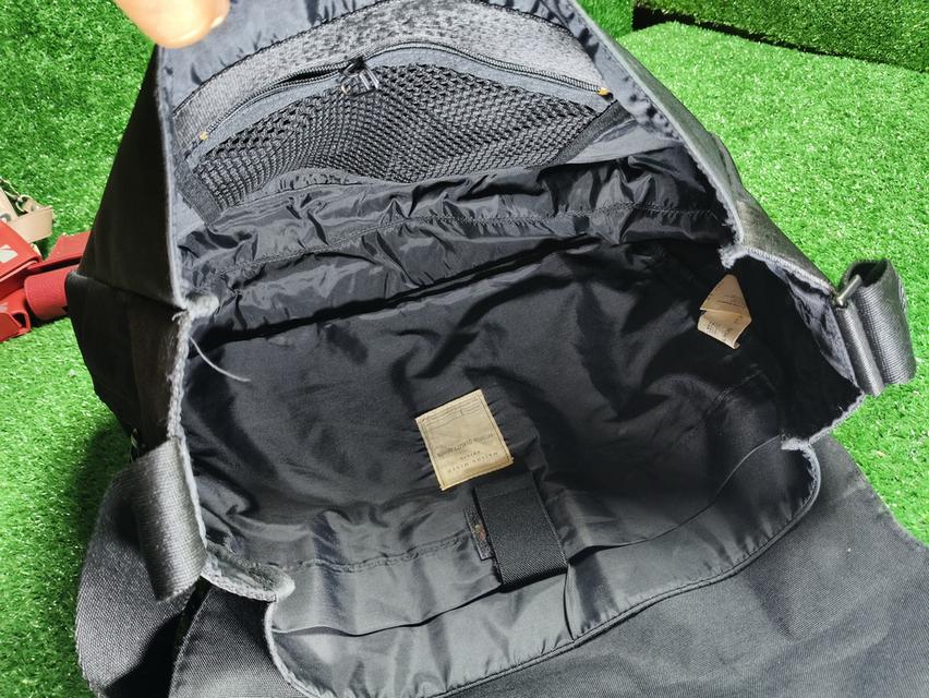 Maison Mained Messenger Bag 8