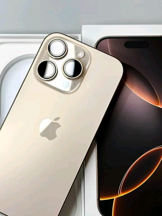 รีบขายด่วน iPhone 16 Pro 7