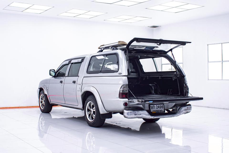 MITSUBISHI STRADA GRANDIS 2.5 4DR 2003