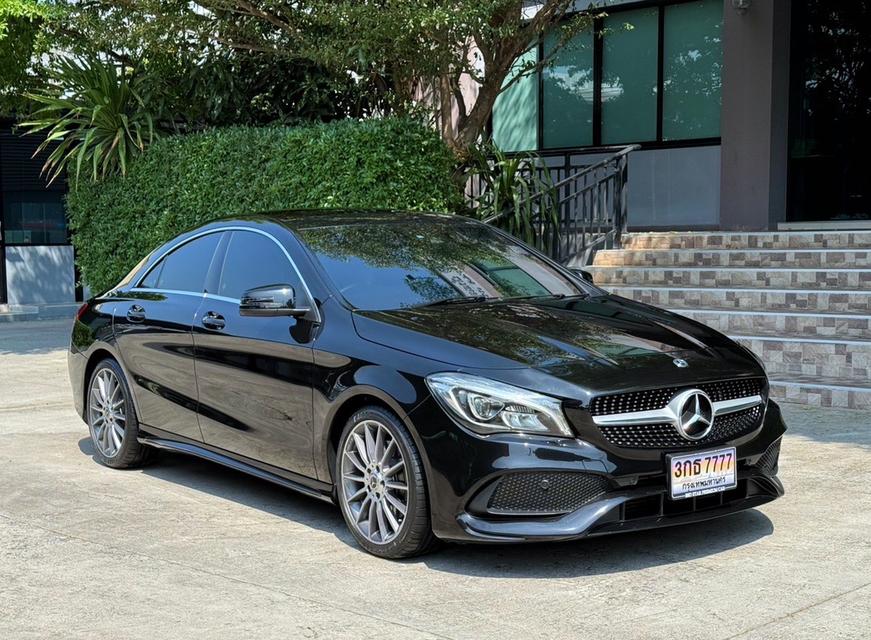 2018 BENZ CLA250 AMG FACELIFT รถมือเดียวออกป้ายแดง รถวิ่งน้อย เข้าศูนย์ทุกระยะ ไม่เคยมีอุบัติเหตุครับ