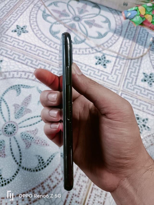 iPhone X 4