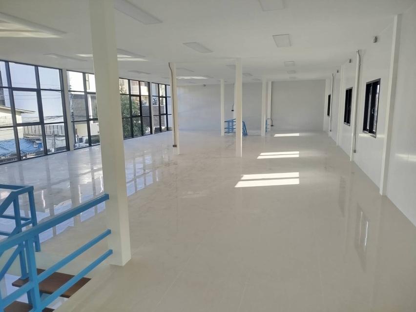 [For Sale & Rent] 2-Storey Office Building with Warehouse, Punnawithi 29 9