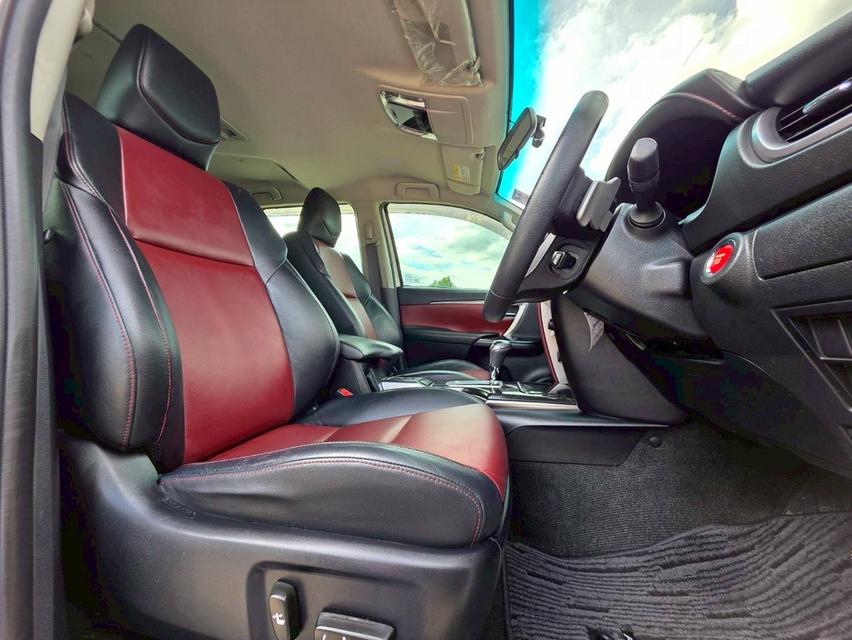 รหัสรถ PEAT608 🔥 สวยดุดัน TOYOTA FORTUNER 2.8 TRD Sportivo 2019 สีขาว รูปที่ 16