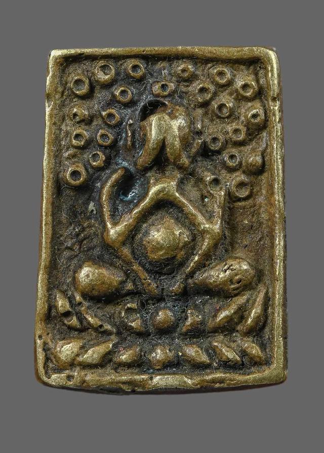 พระปิดตาหลวงพ่อแก้ว วัดนางสาว