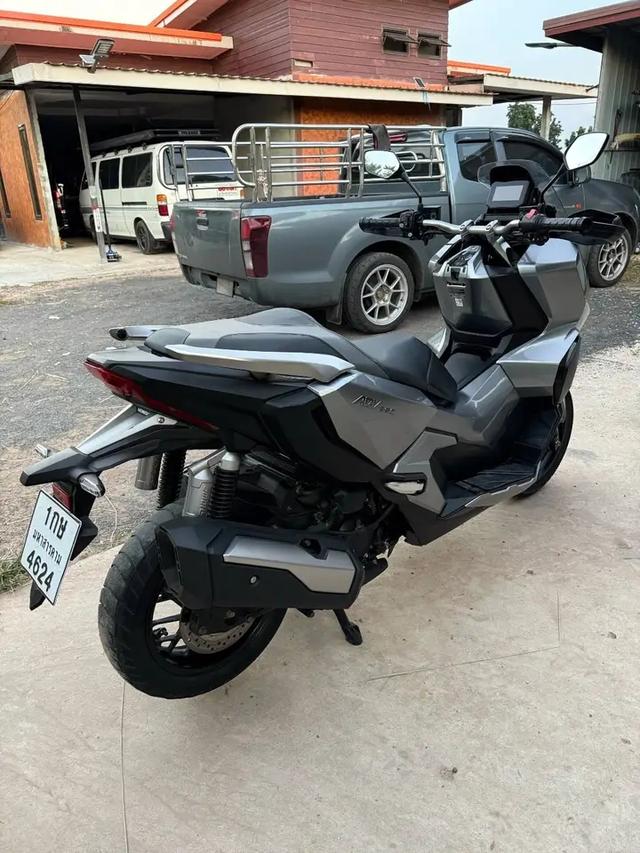 มอเตอร์ไซค์ราคาเบาๆ Honda ADV350 4