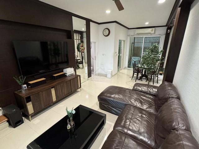 ให้เช่าทาวน์โฮม 3 ชั้น 3 ห้องนอน บ้านกลางเมืองสาทร-ตากสิน 2 ใกล้ BTS วุฒากาศ ติดตั้งโซลาร์เซลล์ช่วยประหยัดไฟ 2