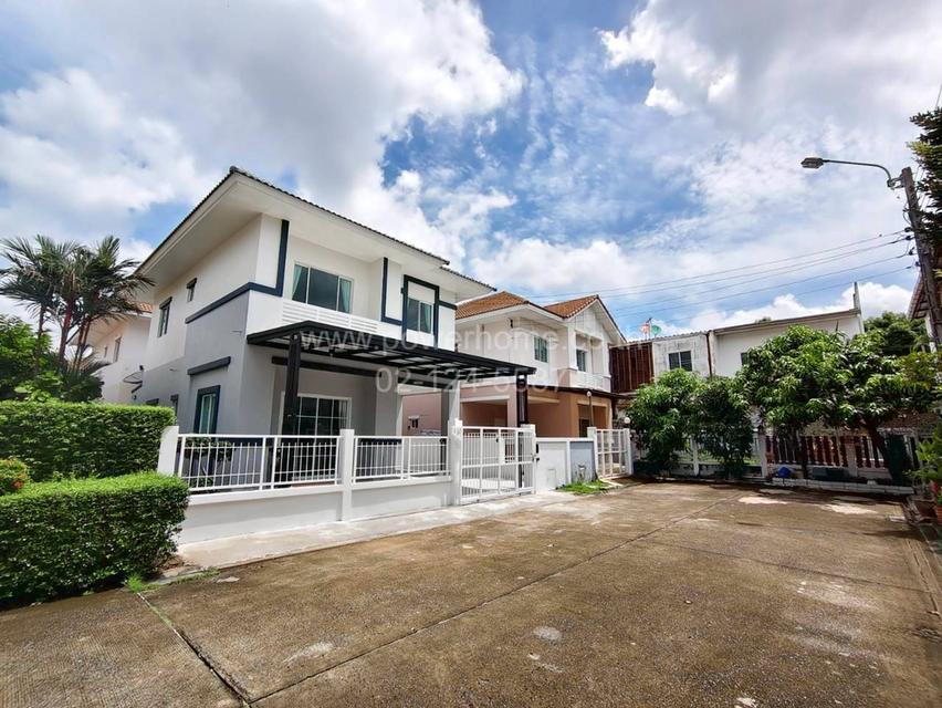 หมู่บ้านแลนซีโอ วงแหวน-รามอินทรา ถนนเลียบคลองสอง แขวงบางชัน เขตคลองสามวา กรุงเทพมหานคร  3