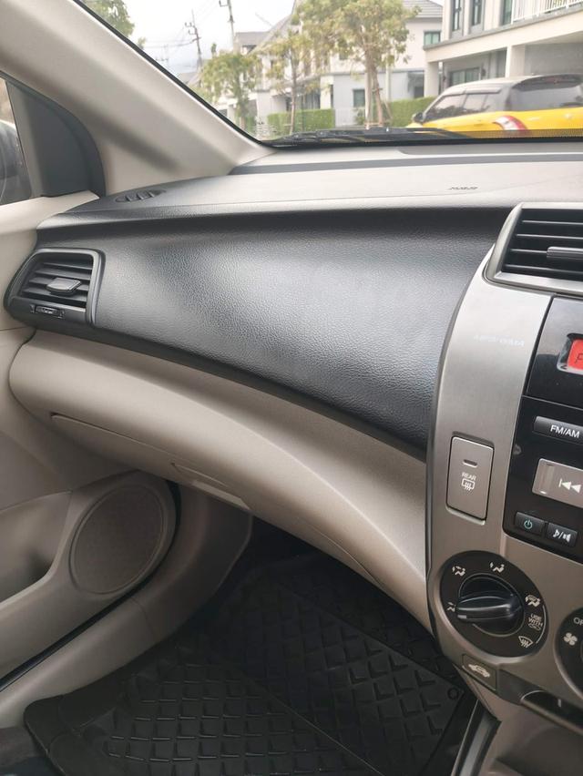 รถยนต์ honda city เกียร์ธรรมดา ไมล์แท้120,000 ราคา159,000ลดได้ รถมือเดียวป้ายแดง รถสวยทั้งภายในและภายนอก 0909786477 รูปที่ 9