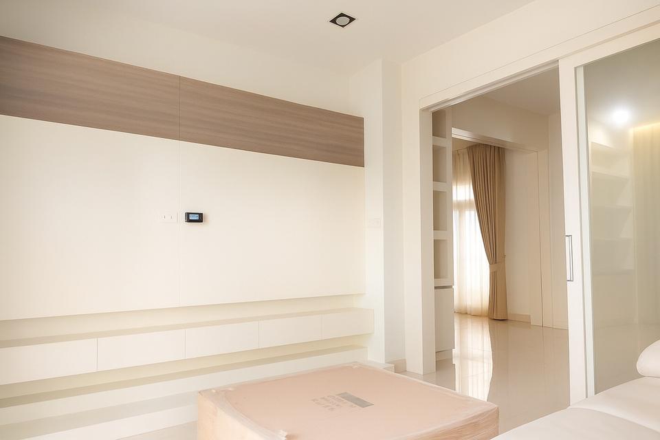 ขายด่วน บ้านเดี่ยวพร้อมเข้าอยู่บนที่ดินแปลงใหญ่ ขาดทุน 17.5 บาท เหลือ 13.9 ล้าน 10