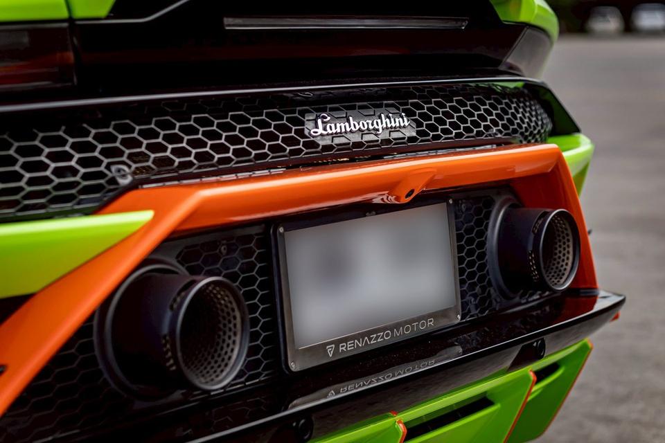 Lamborghini Huracán EVO AWD MY2021📆 ปีผลิต 2020 | 📍ราคาเพียง 19,900,000 บาทRenazzo Warranty ถึงวันที่ 01/02/2026
