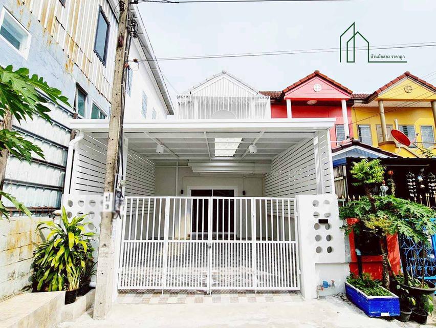 ทาวน์เฮาส์ 2 ชั้น ทรัพย์ดินทอง เทพารักษ์ รีโนเวทใหม่พร้อมอยู่  1