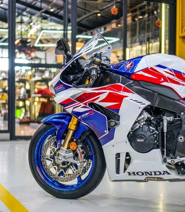 รถบ้านสวยๆราคาถูก Honda CBR 1000 3