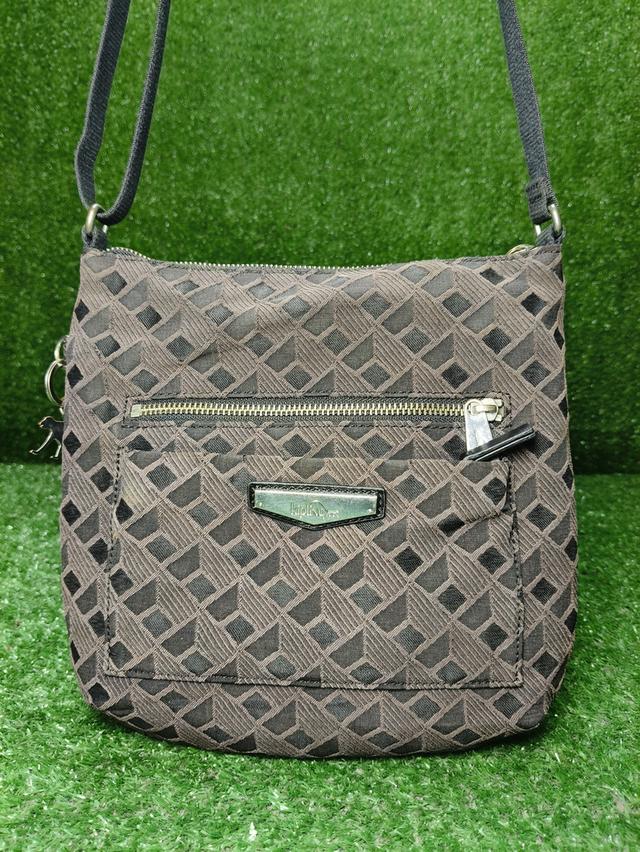 Kipling Sling Bag สอบถามก่อนได้ครับ