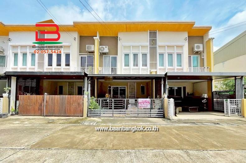 ทาวน์เฮาส์ หมู่บ้าน โกลเด้นทาวน์ วัชรพล-สุขาภิบาล 5 เนื้อที่ 21.5 ตรว. (ใกล้บิ๊กซี สุขาภิบาล5) ถนนสายไหม แขวงออเงิน เขตสายไหม 1