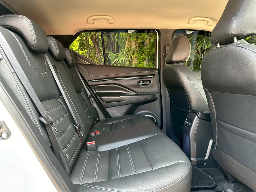 รหัสรถ PAT5119 Nissan Kicks 1.2VL E- Power ปี2024 สีขาว 9