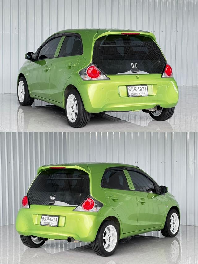 สีเขียวเหนี่ยวทรัพย์ Brio 1.2Vเกียร์ออโต้ 6