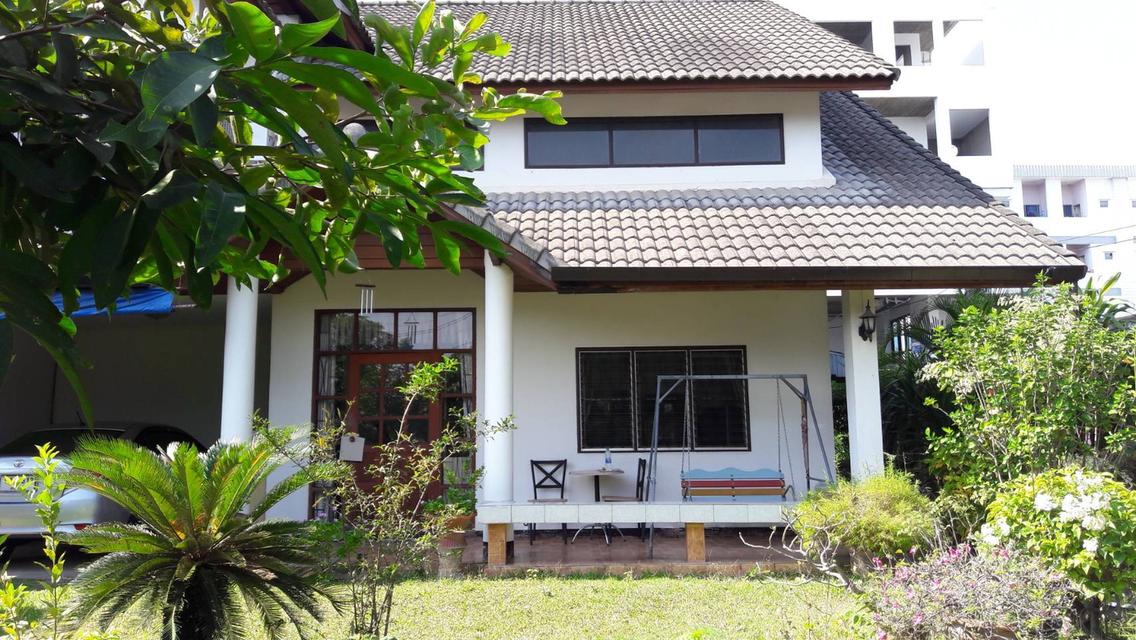 Prime 2-Story Detached House in the Heart of Chiang Mai City (Chang Phueak) - THB 12M 8