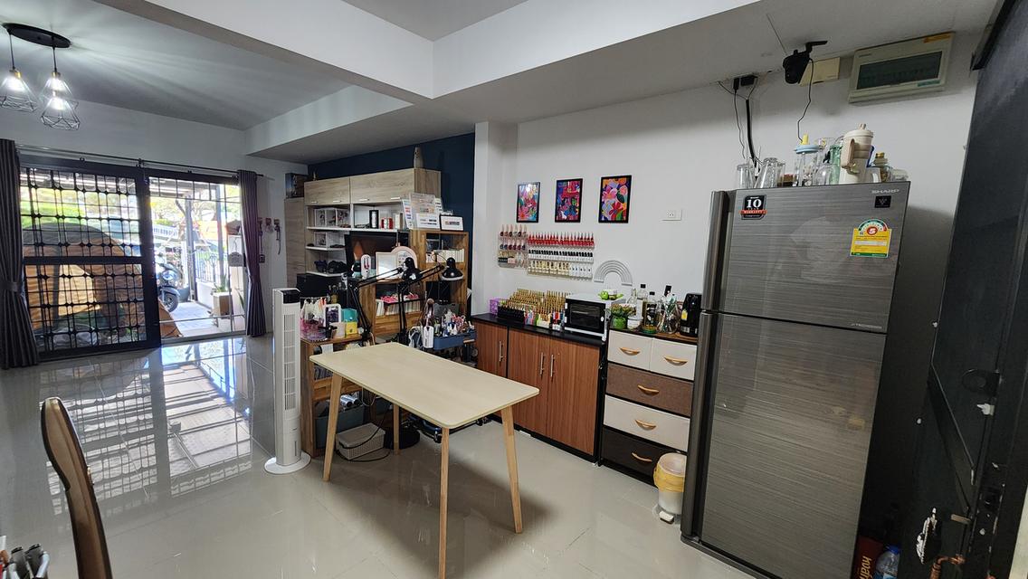 บ้านทาวโฮม 2 ชั้น หมู่บ้านอินดี้ 3 ประชาอถทิศ 90 9