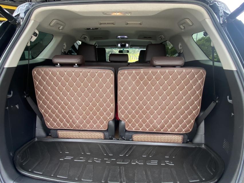 Toyota Fortuner รุ่น 2.4V ขับ2 7