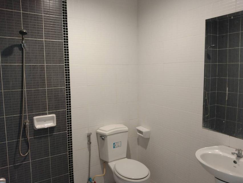 ขายทาวน์เฮาส์ 2 ชั้น โครงการสิรภัทร 2 นนทบุรี ทำเลดี เดินทางสะดวก ใกล้สถานีรถ ไฟฟ้าสายสีม่วง 13