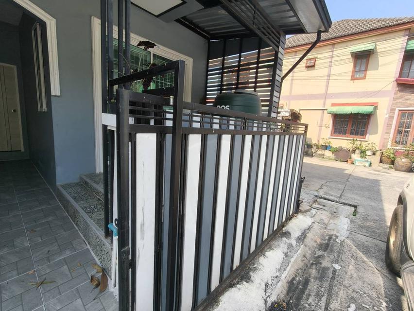 ทาวเฮาส์ หมู่บ้านฟ้าคลองหลวง ปทุมธานี 19