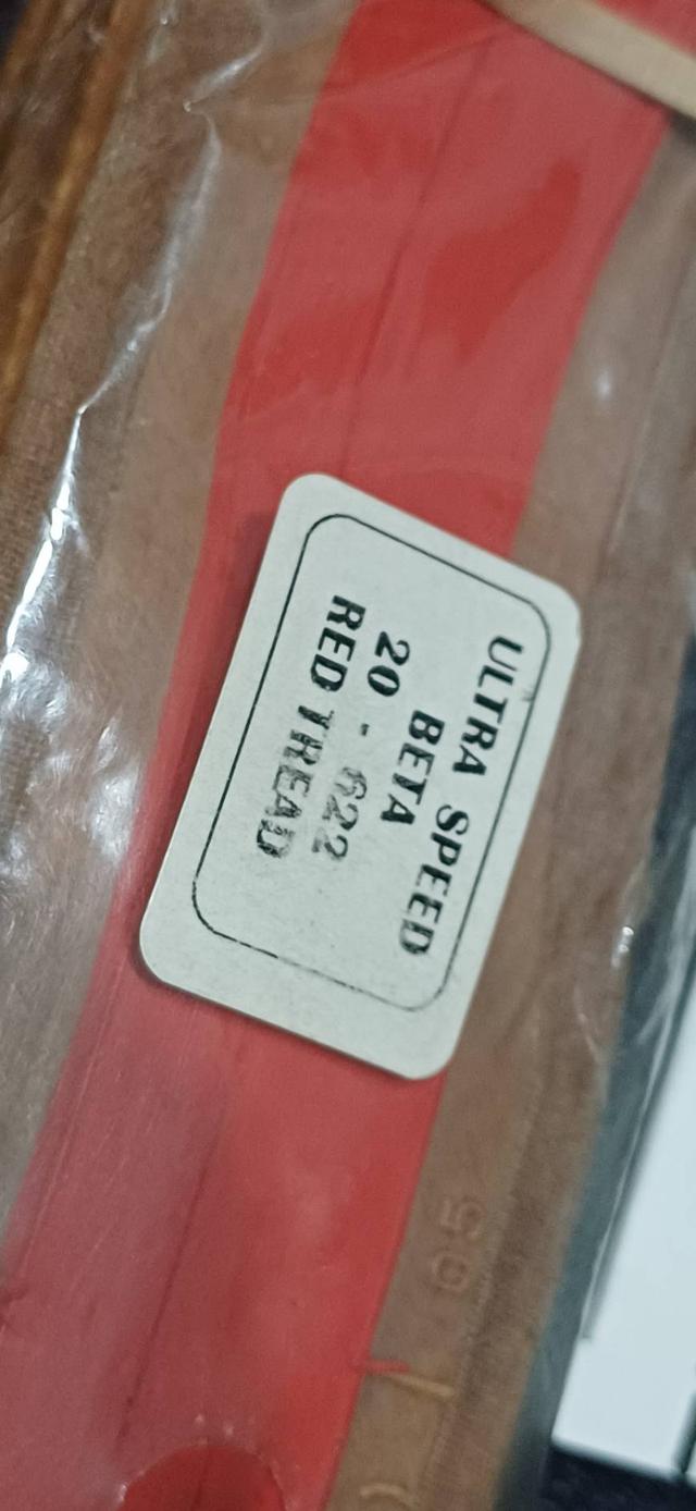 ยางจักรยานขนาด 700x20c (หน้าแคบพิเศษ เน้นความเร็วสูงสุด) เน้นแข่งทำเวลา & ปั่นสนามปิด สภาพNOS รูปย่อยที่ 3