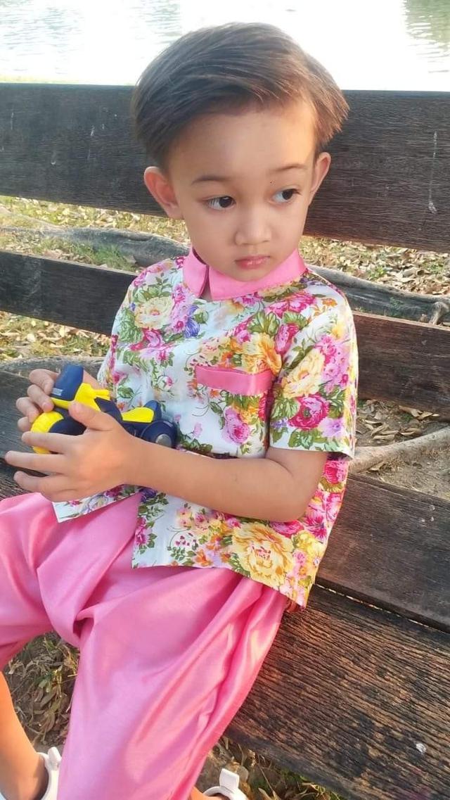 ชุดไทยเด็กชายลายดอกละมุน 2