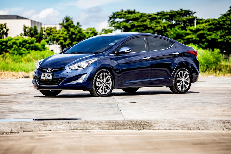 Hyundai Elantra 1.8 รุ่นท๊อป ปุ่มสตาท์ ปี 2015 สีน้ำเงิน เกียร์ออโต้   10