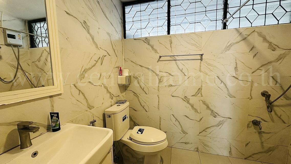 ทาวน์โฮม 3 ชั้น 45 ตร.วา ซอยรามคำแหง 65 (ลาดพร้าว 122 มหาดไทย) พร้อมอยู่ 19